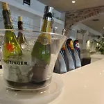 Hotel De La Paix 3*