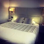 De La Paix Hotel 3*