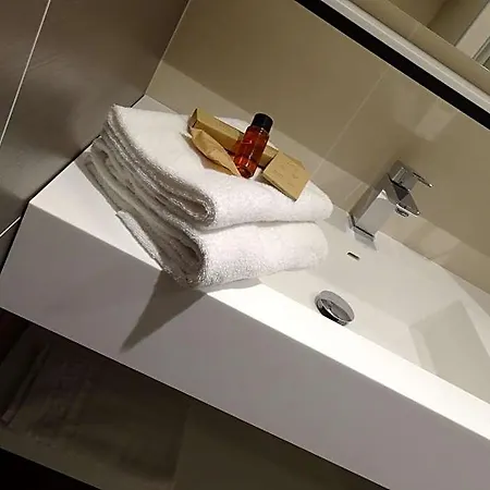 拉派克斯酒店 3*