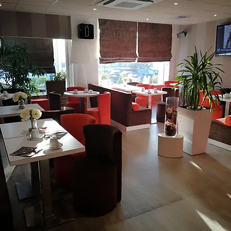 De La Paix Hotel